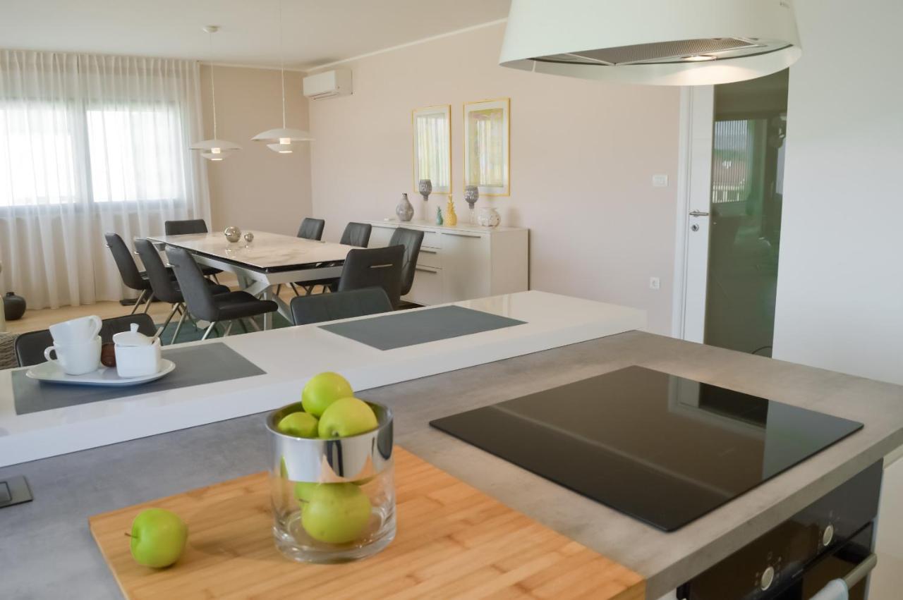 Rova Apartment Малинська Екстер'єр фото
